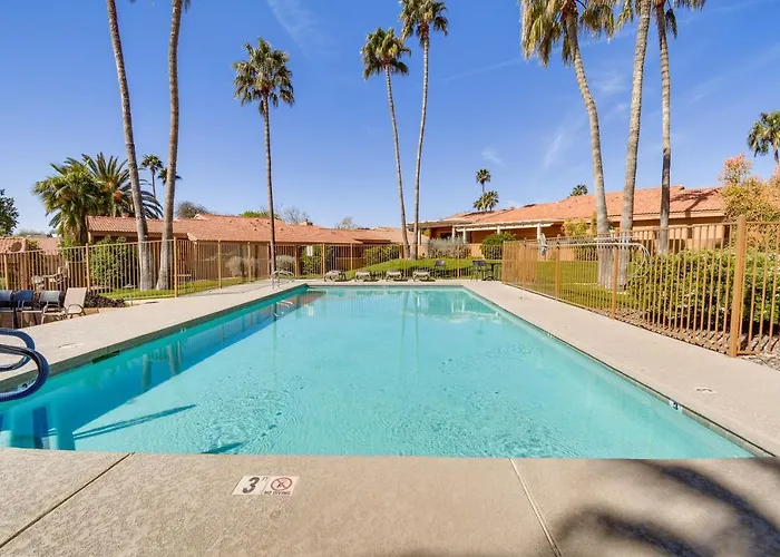 Pool Access & Mtn-view Balcony: Gem Holiday home Fountain Hills