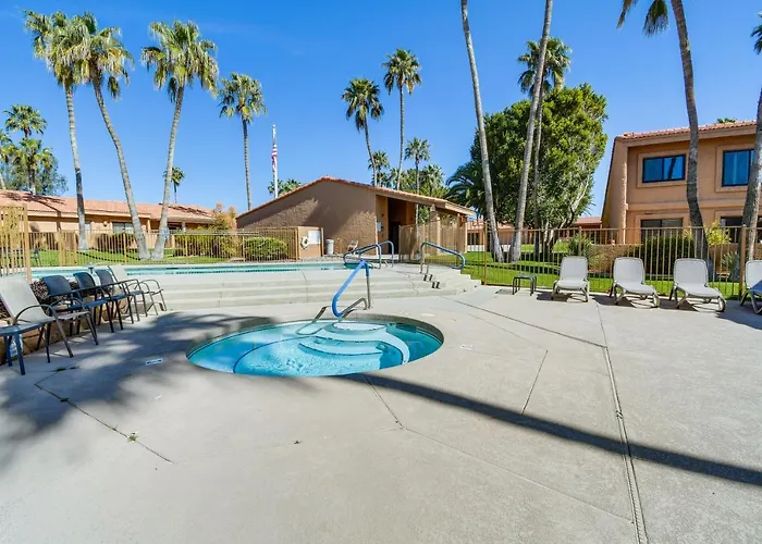 Pool Access & Mtn-view Balcony: Gem * Fountain Hills