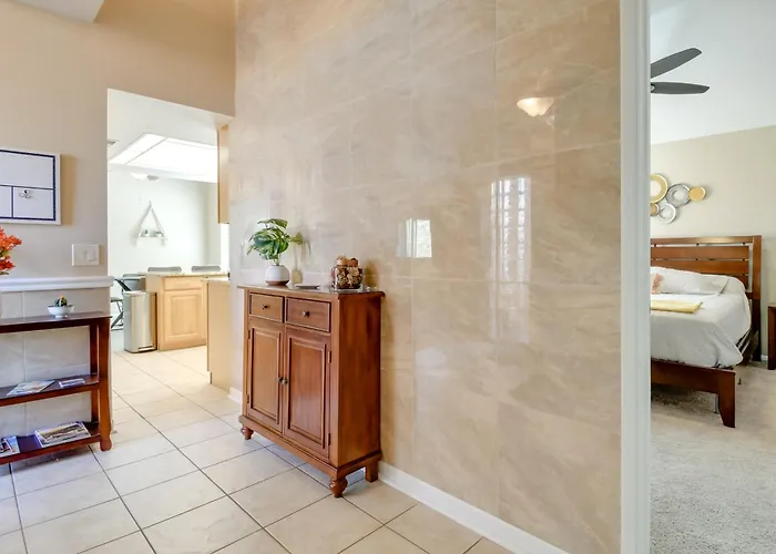 Holiday home Pool Access & Mtn-view Balcony: Gem Fountain Hills